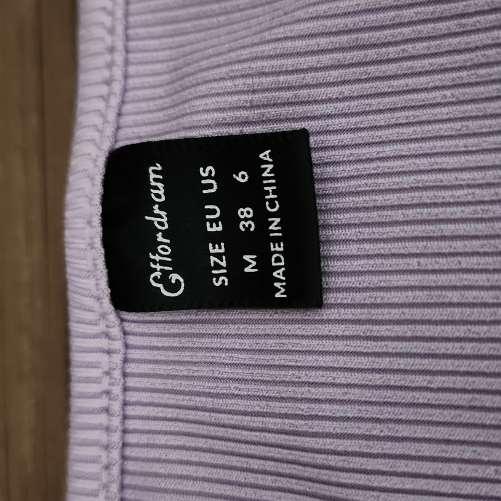 Effordram Ribbed Crop Top - Picture 3 of 3